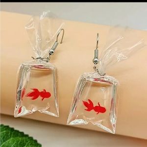 Adorable fish bag earrings